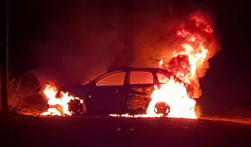 إضرام النار في سيارة يقود إلى توقيف جانح بسيدي حرازم